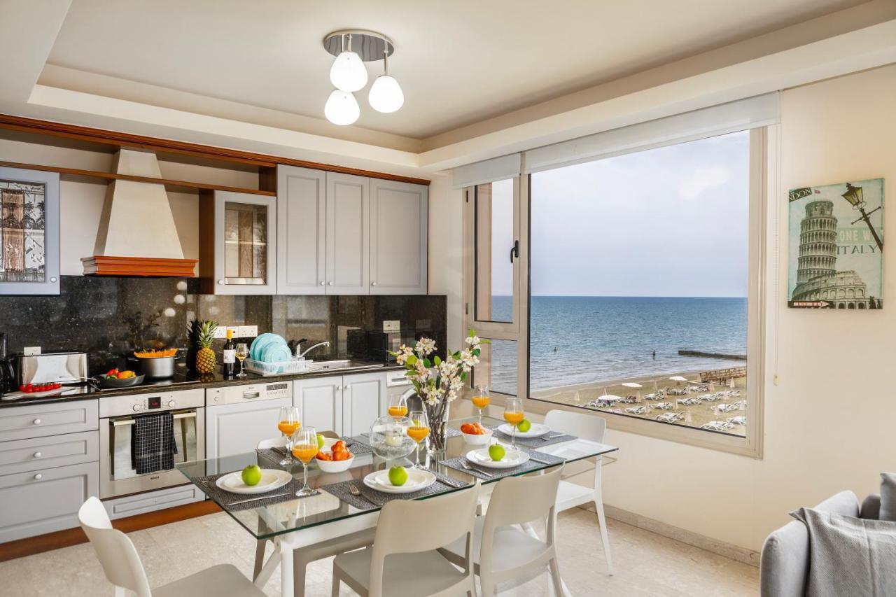 Mackenzie Beachfront Eftyhia Suite Ларнака Екстер'єр фото